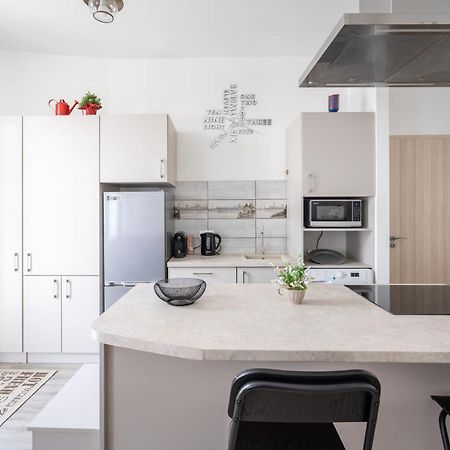 Bpr Embrody City Apartment ブダペスト エクステリア 写真